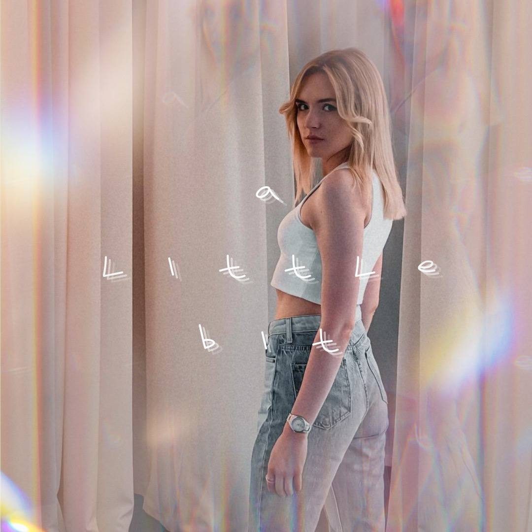 Слушать Valty — A Little Bit на всех площадках