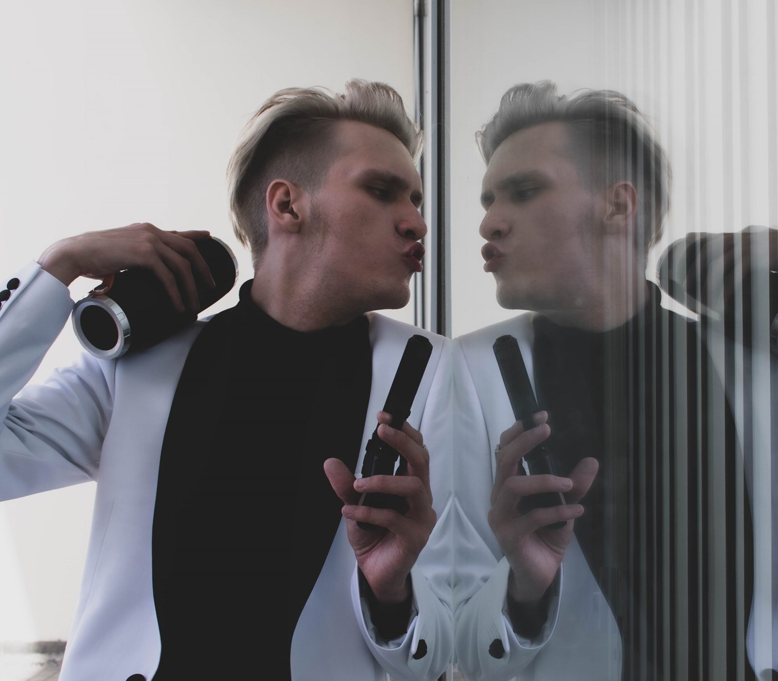 Слушать Егор Верди — I'm Genius на всех площадках